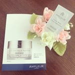 *アンプルールラグジュアリーホワイト薬用デイ＆ナイトクリームしっとりうるおい、輝くような透明感を引き出す薬用美白クリーム✨シミ、くすみ、乾燥、たるみでお悩みの方にオススメです❤️❤&hellip;のInstagram画像