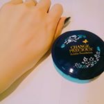 #保湿力 が抜群と話題の#パウダーファンデーション 😉使用レポート💆✴_ここ1週間ほど空気の乾燥がヤバくて肌のコンディションも最悪😭💣_普通は#乾燥肌 にパウダーフ&hellip;のInstagram画像