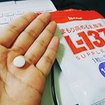 まもり高める乳酸菌.一週間もまだ続けてはいませんが。ニ次モニター期間内なので投稿です。.変化はどうだろう&hellip;。今のところまだはっきりわかっておりません。.ただ、口のなかに入れ&hellip;のInstagram画像