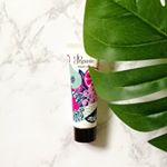 ・do organic Hand creamスキンケア発想のハンドクリーム。肌にハリを与える独自のスキンケア成分、穀物保湿成分、コメ胚芽油をはじめとする５種の植物オイル配合で、キメ&hellip;のInstagram画像