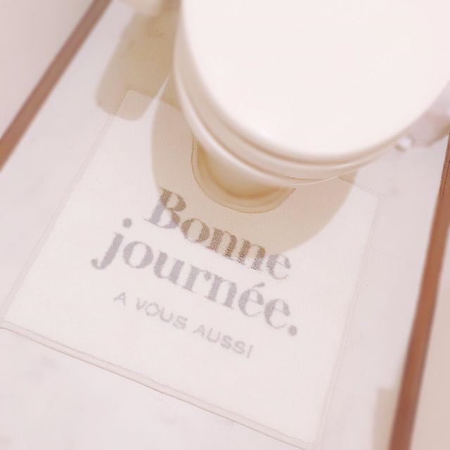 口コミ投稿：#juliawebstore #トイレマット￣￣￣￣￣￣今までトイレマットはひかない派だったけ…