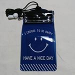 #プチプラ #雑貨 #プチプラ雑貨 #300均 #防滴ポーチ #プール #pool #ビーチ #beach #海 #monipla #karinpia_fanのInstagram画像