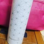 べたつかず、すごく潤ってもちもちになる&hellip;！！今まで使ってきたオールインワンゲルはわりとべたついたりしてたけどこれは全然ベタつかなかったからびっくり&hellip;！そして匂いがすごい良い☺️#蔵元美人 #ビオフ&hellip;のInstagram画像