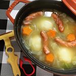 今日はポトフを作りました！・というのも、じゃがいも専用のポテトピーラーを知り使ってみたくて仕方無くて・・・‼︎・ののじさんが販売している、このポテトピーラー、めちゃくちゃ薄くじゃがいも&hellip;のInstagram画像