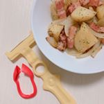 POTATO PEELEA！💓モニターとしてののじ株式会社様(@nonoji.official ) からポテトピーラーを頂いてジャーマンポテトを作ってみました🥔🥓.これすごい！！刃&hellip;のInstagram画像