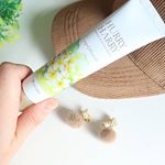 冬はハンドクリームが欠かせない。外出時、忘れたら手がガッサガサ最近持ち歩いているのは、ハリーハリーの大人のハンドバーム細長い？スリムな容器なので持ち運びにピッタリです。アルガンオイルやプラセ&hellip;のInstagram画像