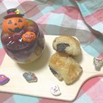 🍬@artcandy_official からハロウィンバージョンのオーナメントを頂きました（＾&nu;＾）❤️私はちょっとケーキは時間と技術が足りないからゼリー作って上に飾った😆世界ではじめての&hellip;のInstagram画像