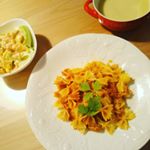 2018.12.6お昼ごはん＊蟹と蟹味噌の本格トマトソースのファルファッレ＊ミモザサラダ＊とうもろこしのソイポタージュ新生児の昼寝の合間に食べるお昼ごはんもたまにはちゃんとお洒&hellip;のInstagram画像