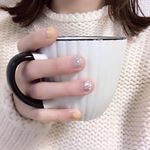 ..ネイルスネイル 💅.シール貼って 余分なところ削り落とすだけで片手10分くらいでできた 🥰 ( ぼやけてるけど )..剥がし方は シールとるだけ ☻さいきん セ&hellip;のInstagram画像
