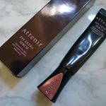 #アテニアアイエクストラセラム 15g(目もと用美容液)素肌で失礼致します&hellip;💧写真でツヤと潤いが伝わるとうれしいなぁ🎵.《使用感》スワイプお願いします⏩⏩⏩濃厚なクリームが肌に&hellip;のInstagram画像