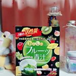 なんか頼んだっけ？？と思ったら当選してました･:*+.\(( &deg;&omega;&deg; ))/.:+フルーツ青汁♪今話題の炭入りなのでダイエット効果も期待してます♪水にも溶けやすくて味もサッパリしていていい&hellip;のInstagram画像