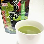 玉露園濃いグリーンティー#宇治抹茶 20％配合の高級な抹茶がホットでもアイスでも頂ける粉末タイプのグリーンティーです。すっきりした甘さでほっと落ち着ける抹茶のお味が#美味しかった です&hellip;のInstagram画像