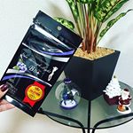 .忘年会シーズン&クリスマスとの事で外食が増えてますのでこちらに頼ってます♡【シースルーライトBB+】少しポッコリお腹が落ち着いてき気がします！昔はいくら食べても飲んでもお腹ペタン&hellip;のInstagram画像