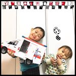 .はたらくくるまが大好きな兄弟に、クリスマスにぴったりのプレゼント♡#ブルーダー #はたらくくるま #救急車 #bruder .1枚目&rarr;予想以上にしっかりした大きさ！そして、作り！！大&hellip;のInstagram画像