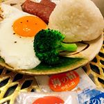#朝ごはん塩を頂いたのでおにぎりに使ってみた〜🍙色々種類があるんやなぁ🙄！美味しかった😋昨日はフィギュアスケート選手権見に行って⛸感動〜🥺#お家ごはん#あずちゃん飯#海の精 #おにぎり&hellip;のInstagram画像