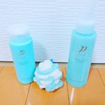 プモアさんのクレンジングとパウダー洗顔愛用中&hearts;️泡立てネットまでついてきて可愛い❤️ 時短と角質ケアを叶える洗顔料で、クレンジングはまるで美容液のような潤い💓この時期乾燥が辛いけど、プモアさん&hellip;のInstagram画像