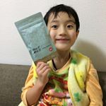 産後便秘がひどいので錠剤タイプのガラクトオリゴ糖を1ヶ月くらい前から飲んでます✨.1日分(9粒）で十分な含有量（1,400mg）の摂取が可能で、.最近、便秘薬に頼らなくても出るようにな&hellip;のInstagram画像