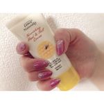 ..🆕hand cream & nail🐝💕.ネイルした後薬品の液体とか使って乾燥したり荒れたりするから最近愛用し始めたクリーム💄ハンドケアもネイルケアも一気に出来るか&hellip;のInstagram画像