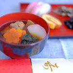 ✧*｡プレミ本舗さんから頂いた【まるごとキューブだし】.今年のお雑煮に使わせて頂きました！フリーズドライされた鰹節のキューブにお湯を注ぐだけで、あっという間に美味しいお出汁がとれま&hellip;のInstagram画像