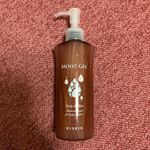 今日は新感覚のボディーケア商品の紹介です✨ワセリン生まれのボディージェルです！伸びが良く、お肌にも優しい、顔にも使える優れものです。でもワセリンみたいにベタベタしない。私はワセリンのベタつきが&hellip;のInstagram画像