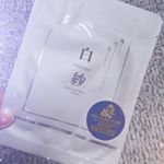 #白紗#フェイスマスク#フェイスパック 使ってみました！甘酒が配合されたフェイスパックになります。その為私は全く気になりませんが、ほんのり甘酒の香りがしました。シートは&hellip;のInstagram画像