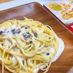 贅沢トリュフクリームパスタ🍝今回、洋食屋ピエトロ様より#贅沢トリュフクリーム をいただきました✨先日のクリスマスパーティーでの一品として使わせていただきました🎄パスタを茹でてソース&hellip;のInstagram画像