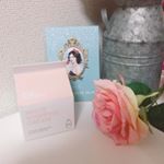 韓国発☆ウユクリーム⑅◡̈*White whipping cream&yen;1500ホイップクリームのようなふわふわした感触なのに、伸ばすと水みたいになるウォーター処方！顔、体どちらにも使え&hellip;のInstagram画像