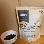 FanimalさんのドックフードRhythmをうちのわんこがお試ししました✨﻿﻿愛犬の理想的な体型をサポートしてくれます✨﻿﻿主原料はアレルゲンになりにくく、消化がしやすい﻿﻿&hellip;のInstagram画像