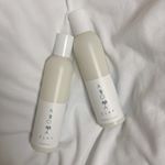 .【AROMACLAY】.今日は私が使っているシャンプーコンディショナーを紹介します。.私はこの時期になると乾燥で髪がパサついてしまうのでこのシャンプーを使用しています。こちら&hellip;のInstagram画像