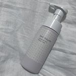 dear mayuko泡洗顔フォームきめ細かい泡の状態で出てくれるので、泡立てる手間が省けて助かります！朝のスキンケアに重宝してます！ほんのり柑橘系のサッパリした香りに気持ちが&hellip;のInstagram画像