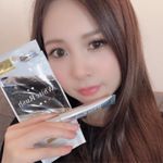 スッと伸びて馴染ませやすいピンポイント用美白美容クリーム！！ ①ハイドロキノン※1シミに届く美容成分を5％配合！ハイドロキノンでお肌の悩みをピンポイントケア。少しでもハイドロキノンを早く感&hellip;のInstagram画像