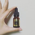 #プラセンタ..乾燥、くすみ、ハリ不足に✨..濃密トロトロの液体で、手持ちの化粧水や乳液などに混ぜて塗布するだけでいいそうです💓..私は専ら化粧水に3滴ほど混ぜて、&hellip;のInstagram画像