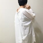 ..自分で形を決める事なく着るだけでサラッと襟が抜けるのInstagram画像