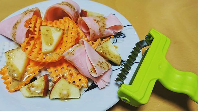 口コミ投稿：「ののじワッフルピーラー」を試させていただきました✨今日は実家から貰った大根と人…