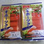 一正蒲鉾㈱様のモニターでジューシーなカニかま🦀『オホーツク』10本入り&times;2 をいただきました😌💕今年の6月で40周年を迎えるオホーツク🦀カニかま🦀は ウチでは無くてはならない食材の一つ&hellip;のInstagram画像