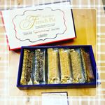 先日、株式会社コロンバン @colombin_official 様より、フレンチパイセレクション 30枚入りをいただきました🎁✨.とても素敵な箱に、プレーン・チョコレート・アールグレイの3種類が入&hellip;のInstagram画像