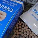 今回はモニター♪葛の花由来イソフラボンが内臓脂肪と皮下脂肪を減らすのを助ける『onaka』。２週間のお試しでしたが正月に２キロ太ったのが元に戻ったのは効いたのかな。#onaka #機能性表&hellip;のInstagram画像