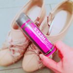 .靴ずれ防止は絆創膏するしかないと思ってました！スプレーとか画期的！✨スプレー吹きかけるだけで楽チンだし見た目も全然変わらないのですごくいいです！容器がピンクで可愛い😍🌸#プレ&hellip;のInstagram画像