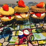 いちごと言えばこれをやりたくなる。いちごとあんこは友達#いちごサンド#手作りサンド#フルーツサンド#萌え断明日も頑張ろう。おやすー！#ピュフェ#PUFE#monipla&hellip;のInstagram画像