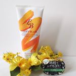 アンドシーム様のラグジーブレアという除毛クリームを使ってみました✨スポンジ一体型なので塗るのも簡単です🌼塗って5～10分で剃りにくい指毛や手の甲の毛もゴッソリ取れました😆怪我す&hellip;のInstagram画像