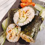 切っちゃったけど恵方巻きを作りました～✨😆..見た目うなぎに見えるけど#うな次郎 っていう練り物😳👏ちまたで流行っているらしい🙄..食感も味もうなぎ✨✨✨皮の食感もバッチリ&hellip;のInstagram画像