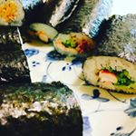 1日遅れの恵方巻き♪お昼ご飯にマキマキしました！#きょうの昼ごはん #ひかり味噌phoyou #monipla #hikarimiso_fanのInstagram画像