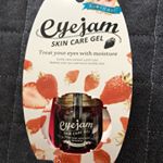 スマホで目を酷使している私にぴったりのアイジャム、お試しさせて頂きました◟́◞̀♡ .見た目がとりあえず可愛いいぃ♡.小さい子がいたら食べちゃうかも笑。.使用感はいい感じにしっとり&hellip;のInstagram画像