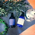 ブルーのかっこいいデザインのボトルで、オシャレなシャンプーとトリートメントが 私の家にやってきました。株式会社ジョージオリバーさんより、さっぱりタイプのビオチンスカルプシャンプー＆トリートメントを&hellip;のInstagram画像