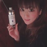 最近よく聞く「シリカ」を摂取してみようと思い#シャイニーシリカ を飲んでいます✨.シリカ＝ケイ素で皮膚や髪に元々存在している「ミネラル」なんです😊でも皆さんもご存知の通りミネラルは年々減少して&hellip;のInstagram画像