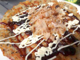 自慢のお好み焼き