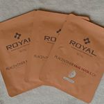 先日届いたプラセンティナーメディマスクールゼロワンをお風呂上がりの肌に使ってみました💖フェイスマスクを10分ほどした後マスクを剥がした肌は、むきたての卵のようにツルツルになりました✨肌に残った&hellip;のInstagram画像