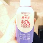 初めて使ってみた日本酒の香り💕お酒嫌いな人はダメだと思うけど、お酒好きは癒される笑おまけにもちもちになるから好き😍#すっぴん #日本酒化粧水 #保湿 #コスメ #美容 #monipla&hellip;のInstagram画像