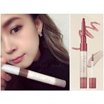 ..ピメルテットのアイシャドーメイク💄.以前カラーペンシル使ってみて肌のタッチが柔らかくて良かったからシャドーも試してみた👀リキッドのラメは馴染むから眉下近くまで全体的&hellip;のInstagram画像
