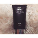 ..💄BLACK SILICA SALT.洗顔.化粧水.美容液.乳液.クリームの5役を一気にしてくれる洗顔💆&zwj;♀️これで洗ったらその後のスキンケアしないでok♡なのにつるつ&hellip;のInstagram画像